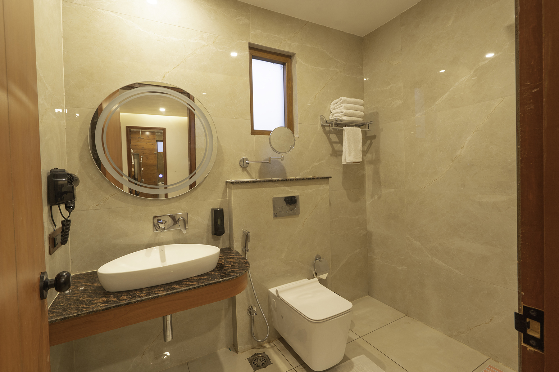 Executive Room (Garden View): Velvet Nest
