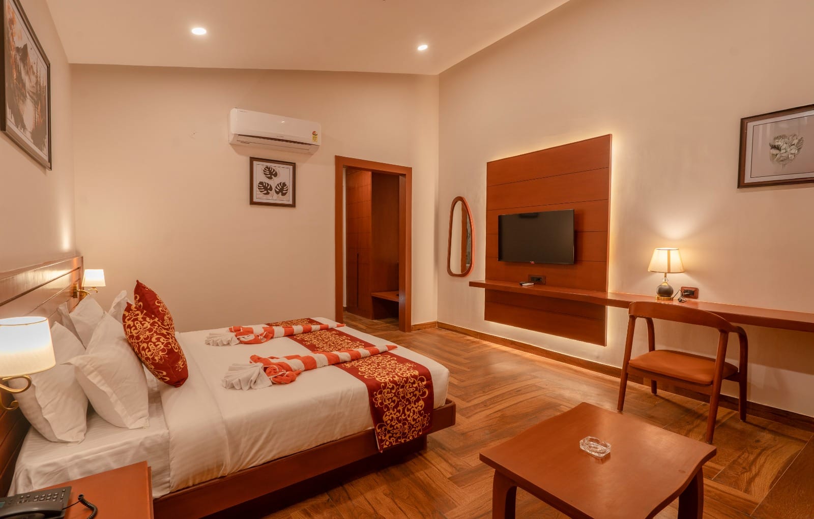 Executive Room (Garden View): Velvet Nest