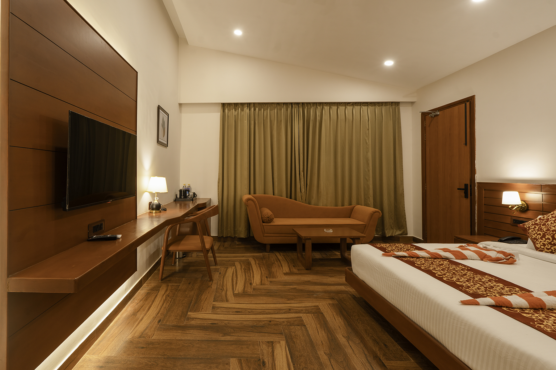 Executive Room (Forest View): Crystal Nest